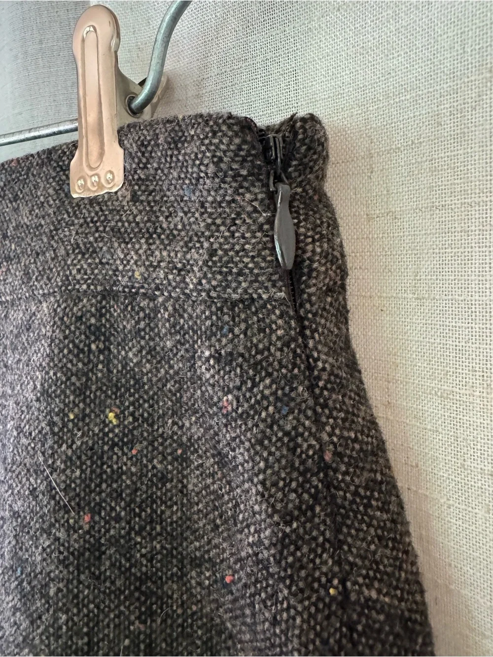 LOFT Wool Blend Mini Skirt with Floral Rosette Appliques•Brown Tweed• 2P Petit